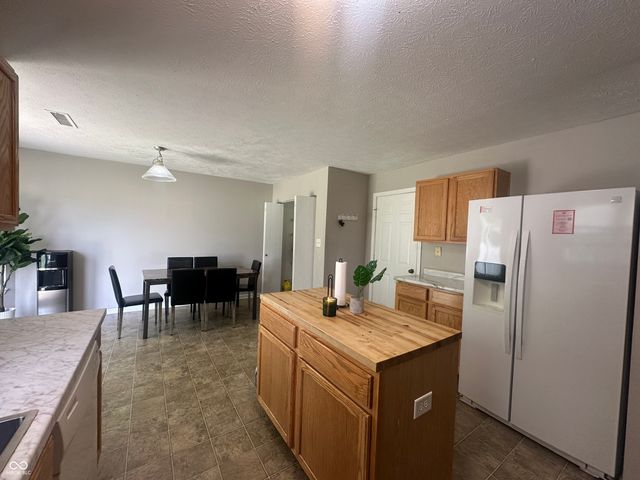 6548 Frankenberger Drive, Indianapolis, IN 46237