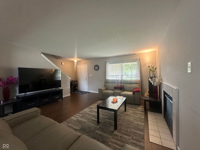 6548 Frankenberger Drive, Indianapolis, IN 46237
