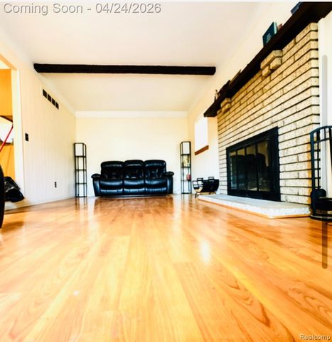 21059 Tiffany Drive, Woodhaven, MI 48183