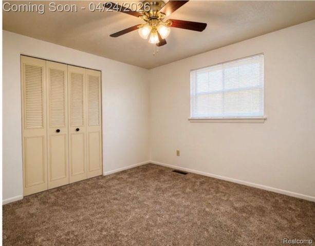 21059 Tiffany Drive, Woodhaven, MI 48183