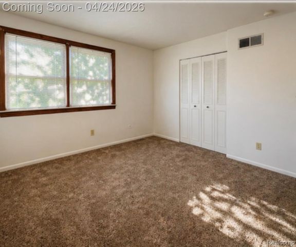 21059 Tiffany Drive, Woodhaven, MI 48183