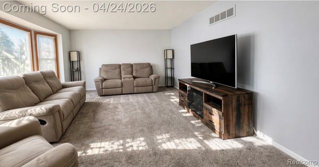 21059 Tiffany Drive, Woodhaven, MI 48183