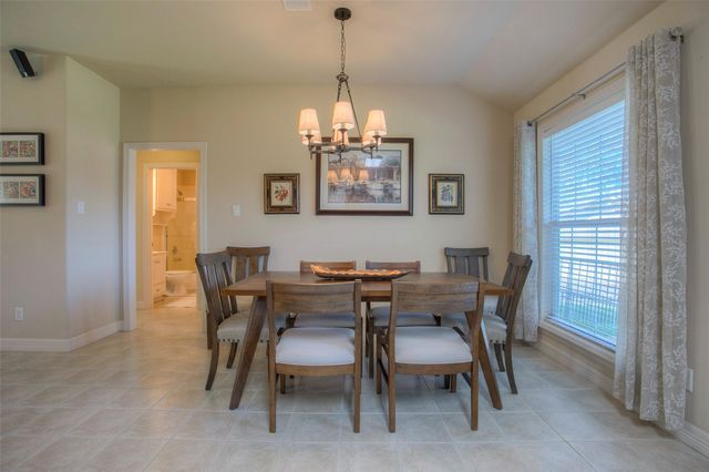 824 Cherry Hills Drive, Huntsville, TX 77340