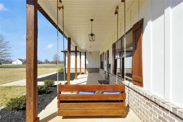 351 Savannah Drive, Mansfield, GA 30055