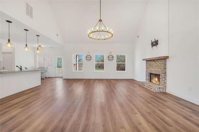 351 Savannah Drive, Mansfield, GA 30055