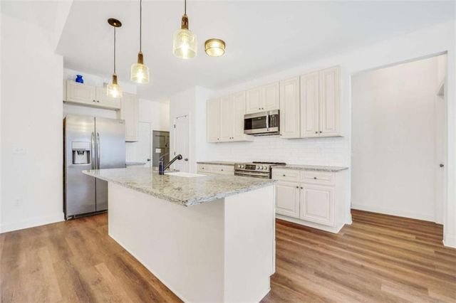 351 Savannah Drive, Mansfield, GA 30055