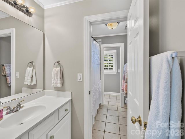 3801 Fawn Hill Road, Matthews, NC 28105