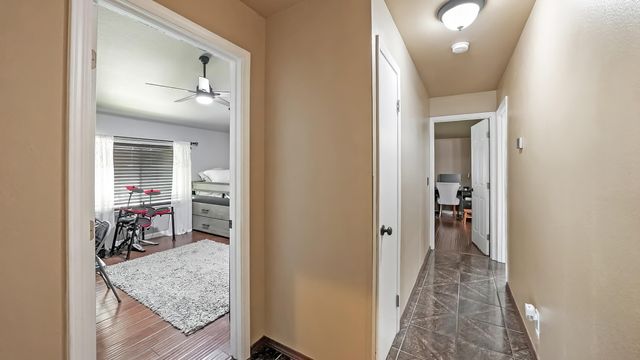 2419 E Vassar Avenue, Visalia, CA 93292