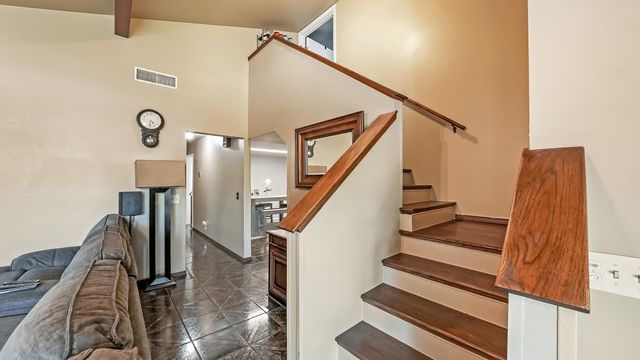 2419 E Vassar Avenue, Visalia, CA 93292