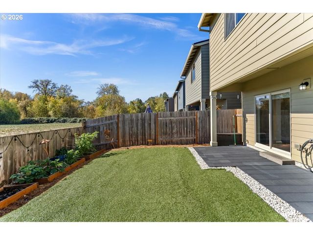 30276 Nw STEWART Ln, North Plains, OR 97133