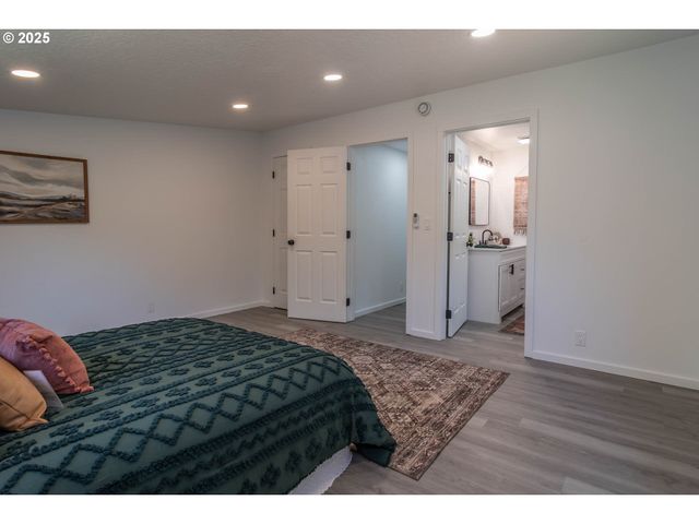 1052 RESTON Rd, Roseburg, OR 97471