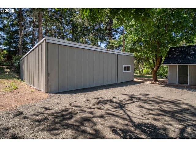 1052 RESTON Rd, Roseburg, OR 97471
