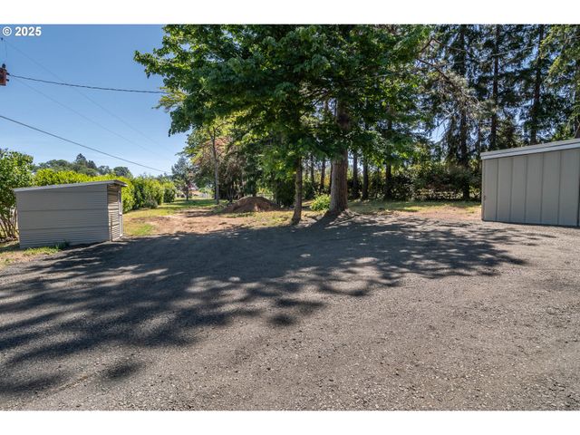 1052 RESTON Rd, Roseburg, OR 97471