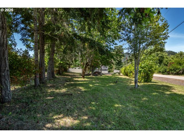 1052 RESTON Rd, Roseburg, OR 97471