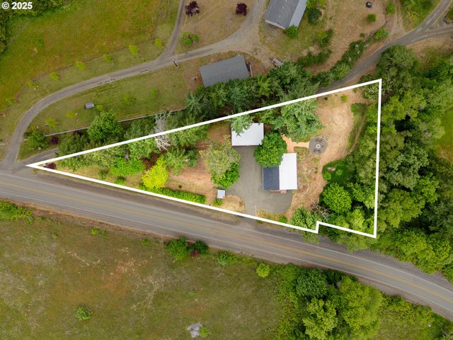 1052 RESTON Rd, Roseburg, OR 97471