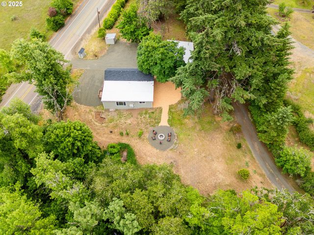 1052 RESTON Rd, Roseburg, OR 97471