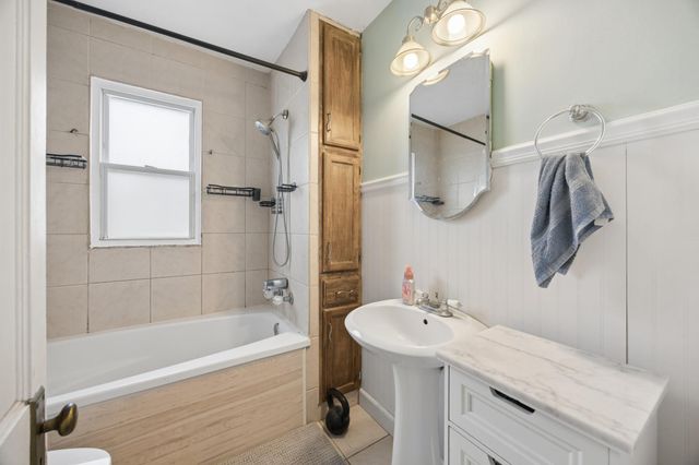 231 12th Avenue N, Waite Park, MN 56387