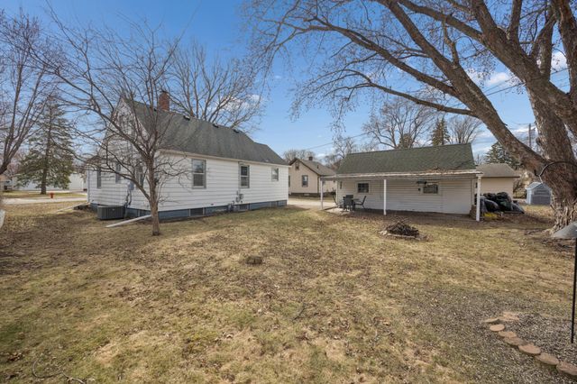 231 12th Avenue N, Waite Park, MN 56387