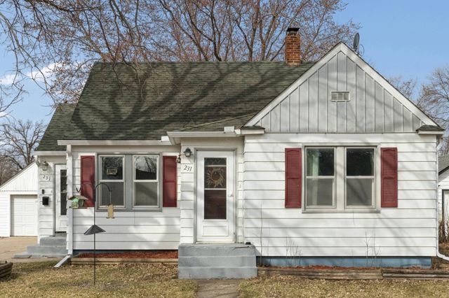 231 12th Avenue N, Waite Park, MN 56387