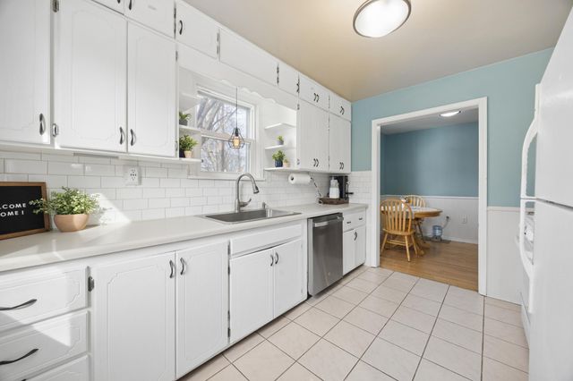 231 12th Avenue N, Waite Park, MN 56387