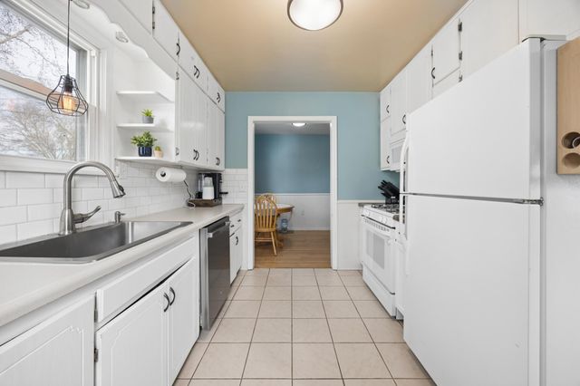 231 12th Avenue N, Waite Park, MN 56387