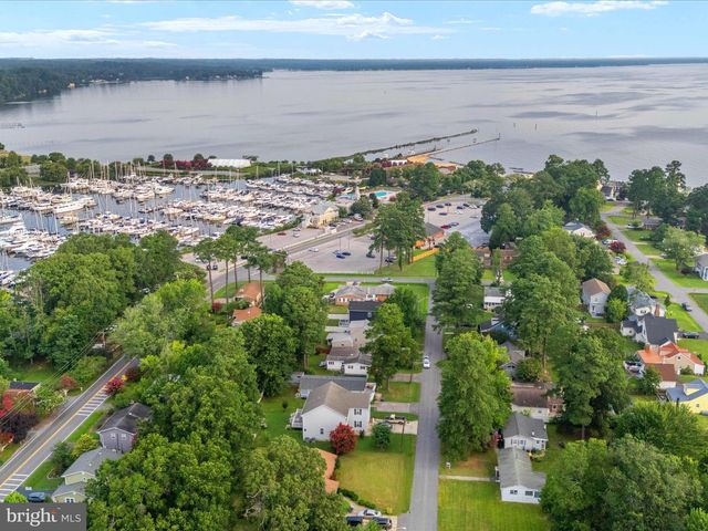 7007 DOVER AVE, North Beach, MD 20714