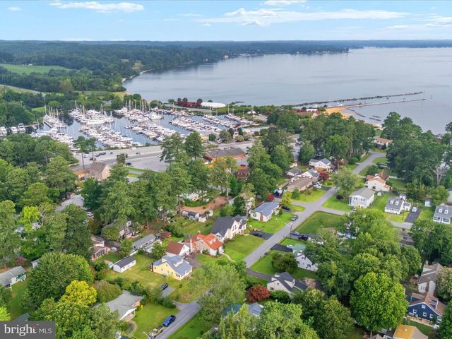 7007 DOVER AVE, North Beach, MD 20714