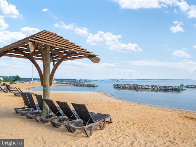 7007 DOVER AVE, North Beach, MD 20714