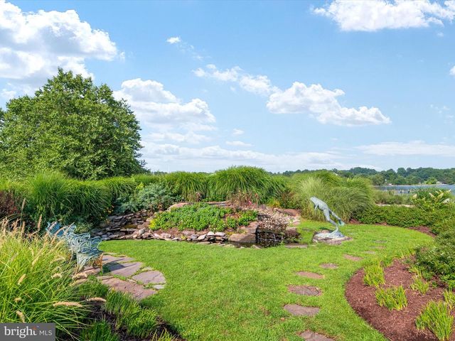 7007 DOVER AVE, North Beach, MD 20714