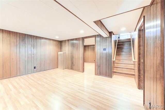 11954 Glenoak Drive, Maryland Heights, MO 63043