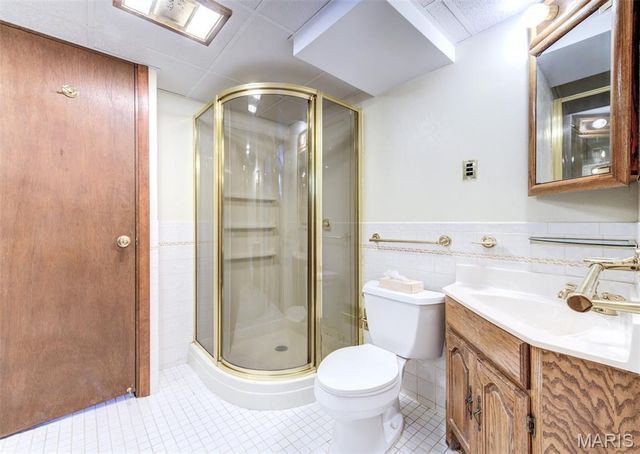 11954 Glenoak Drive, Maryland Heights, MO 63043