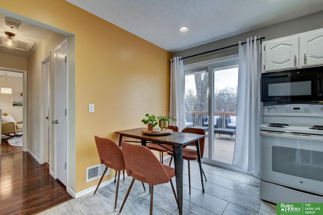 2206 S 46th Avenue, Omaha, NE 68106