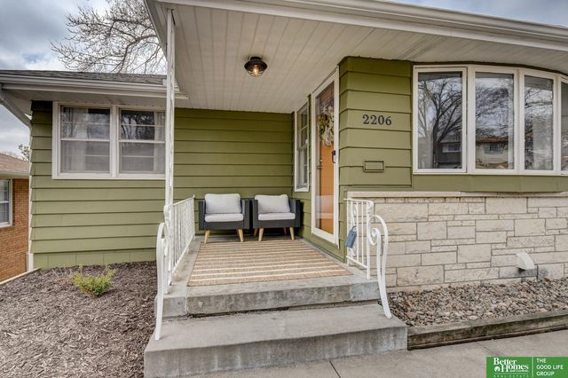 2206 S 46th Avenue, Omaha, NE 68106