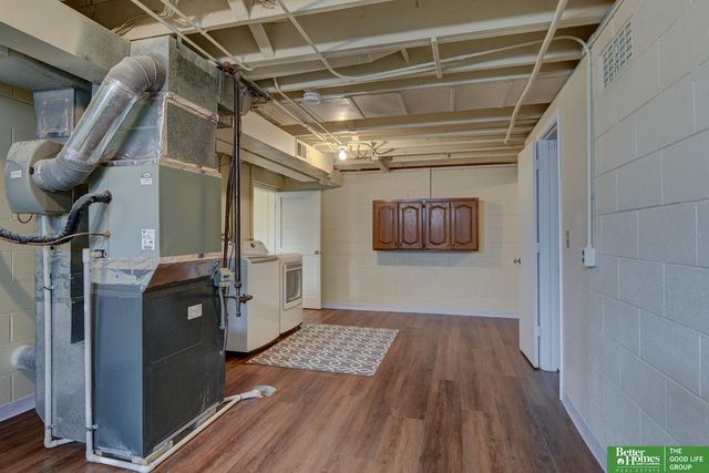 2206 S 46th Avenue, Omaha, NE 68106