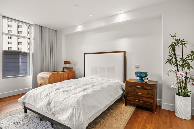 2402 E ESPLANADE Lane 204, Phoenix, AZ 85016