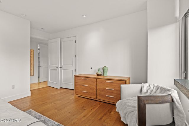 2402 E ESPLANADE Lane 204, Phoenix, AZ 85016