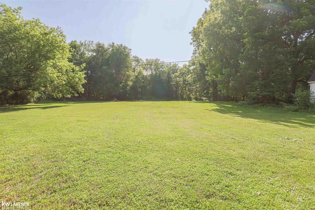 4590 Secord Lake Road, Leonard, MI 48367