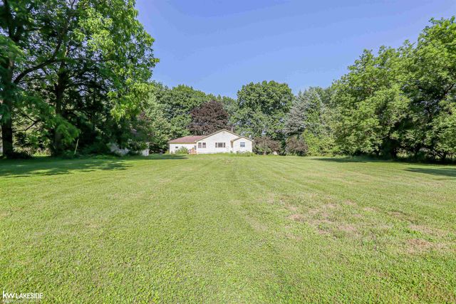 4590 Secord Lake Road, Leonard, MI 48367