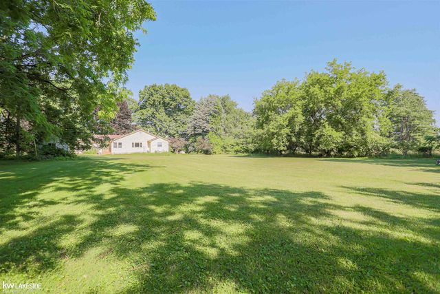 4590 Secord Lake Road, Leonard, MI 48367