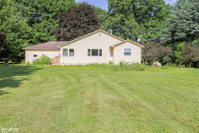 4590 Secord Lake Road, Leonard, MI 48367