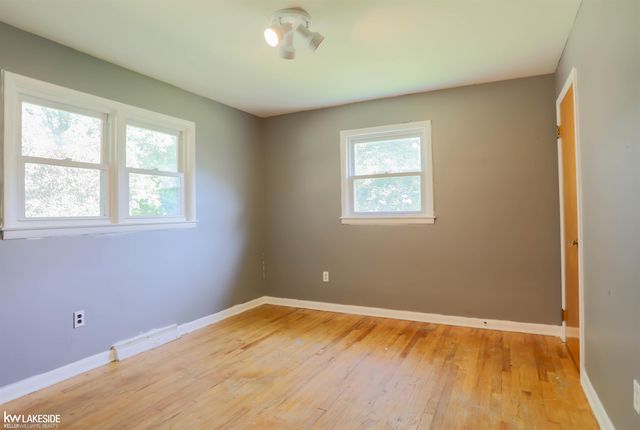 4590 Secord Lake Road, Leonard, MI 48367
