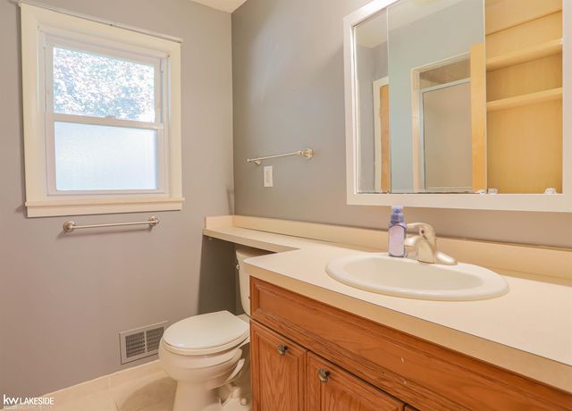 4590 Secord Lake Road, Leonard, MI 48367