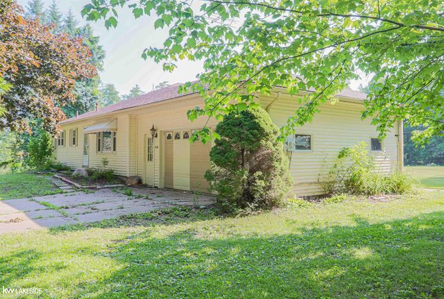 4590 Secord Lake Road, Leonard, MI 48367