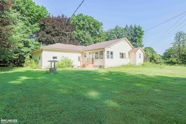 4590 Secord Lake Road, Leonard, MI 48367