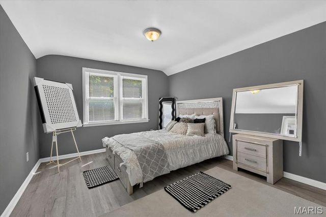 8803 Alva Avenue, St Louis, MO 63121
