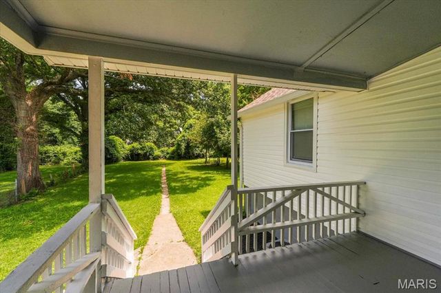 8803 Alva Avenue, St Louis, MO 63121