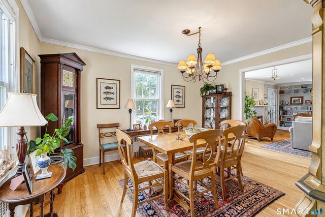 64 Meadowbrook Road, West Hartford, CT 06107