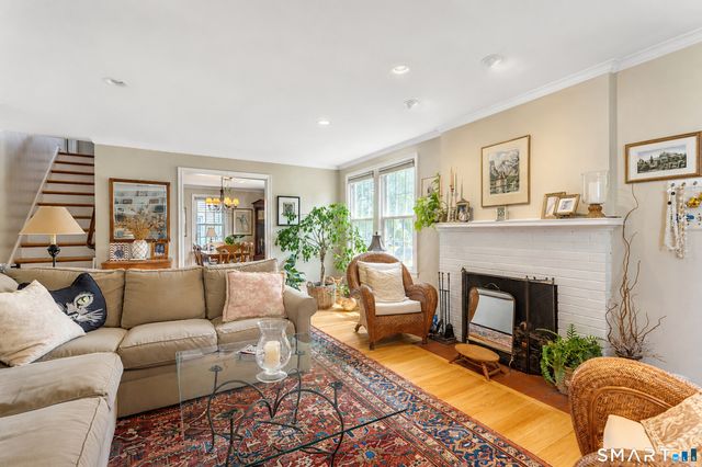 64 Meadowbrook Road, West Hartford, CT 06107