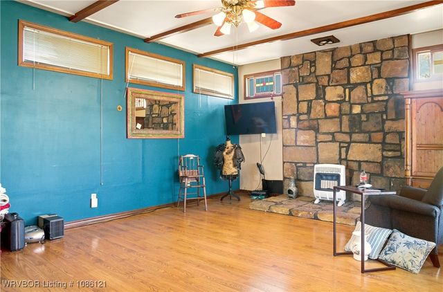 625 W Allison Avenue, Stilwell, OK 74960