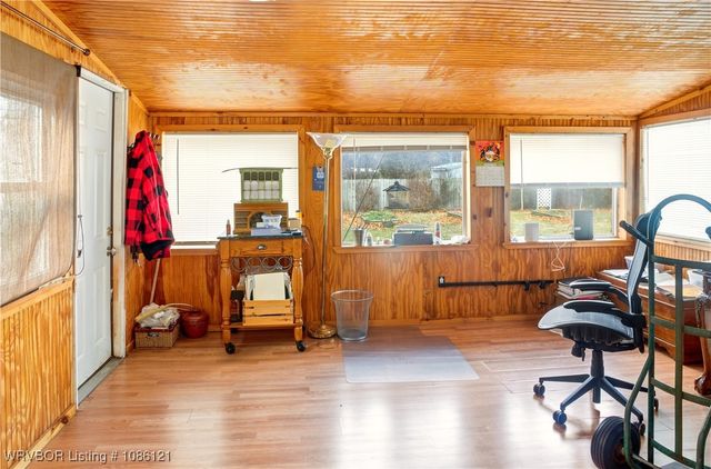 625 W Allison Avenue, Stilwell, OK 74960